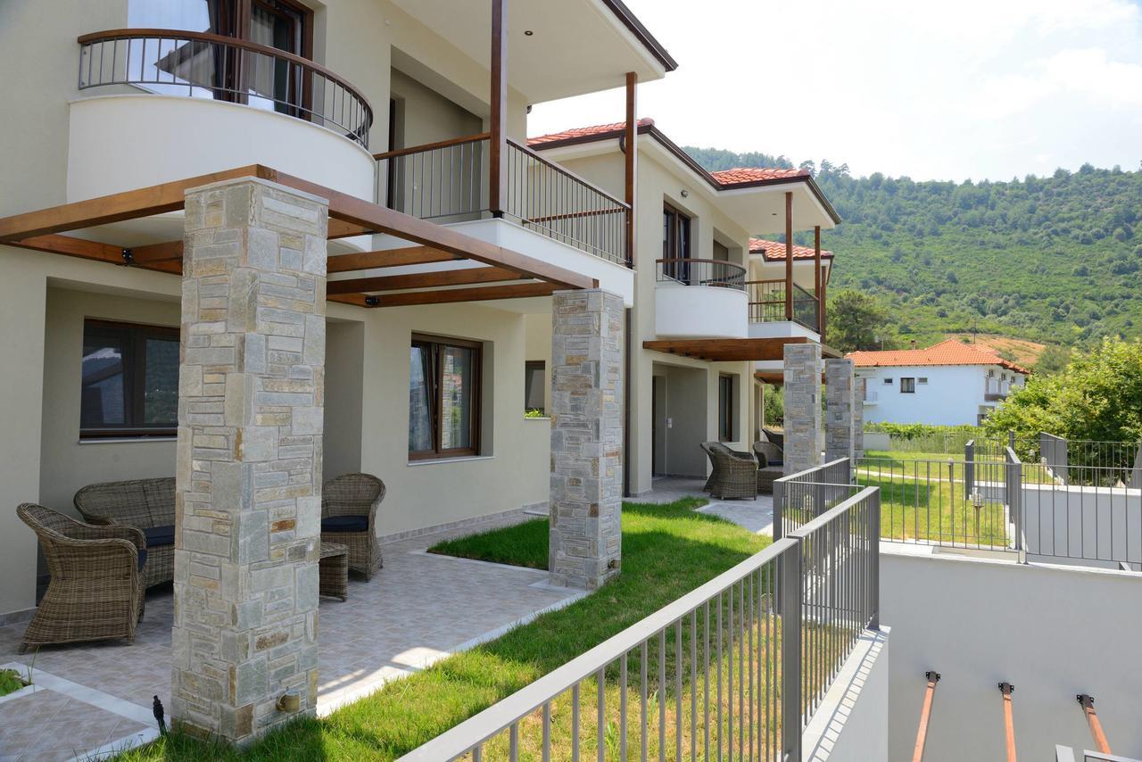 Seascape Villas Kinira Exterior photo